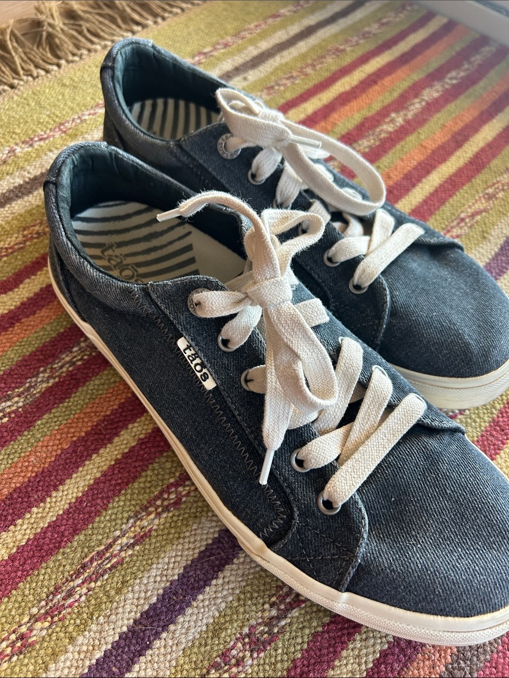 Taos Pilm Soul Woman’s Canvas Low-Top Sneaker in Charcoal Gray with White Laces